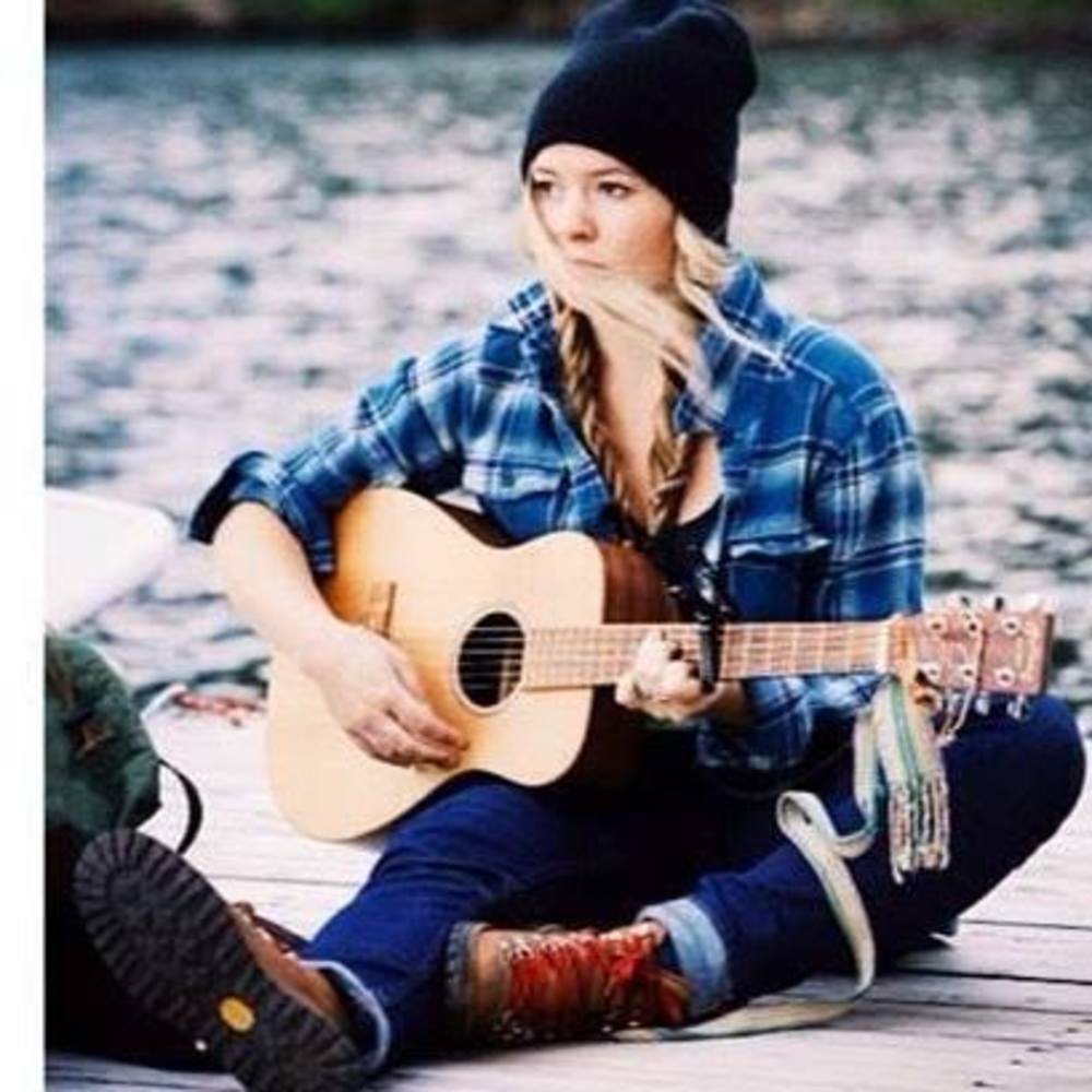 Meet your Posher, Celia